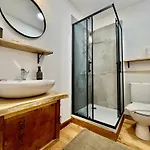 Skyler Vintage Къща за гости 3*