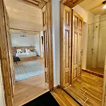 Skyler Vintage Къща за гости 3*