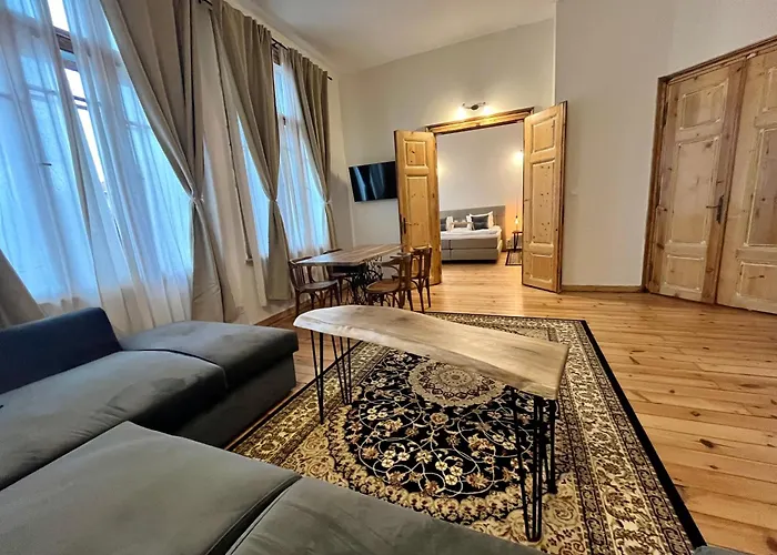 Skyler Vintage 招待所