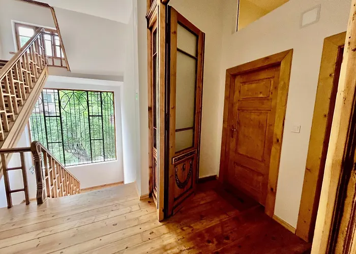 招待所 Skyler Vintage 3*